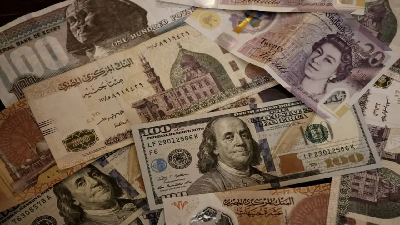 التوترات الاقتصادية تهدد المكاسب من الأموال الساخنة في مصر